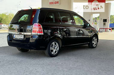 Минивэн Opel Zafira 2006 в Днепре