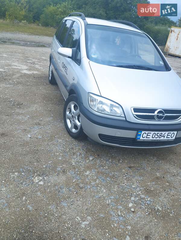 Opel Zafira 2004