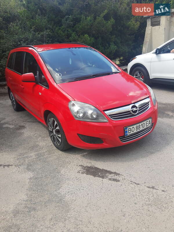 Минивэн Opel Zafira 2011 в Тернополе