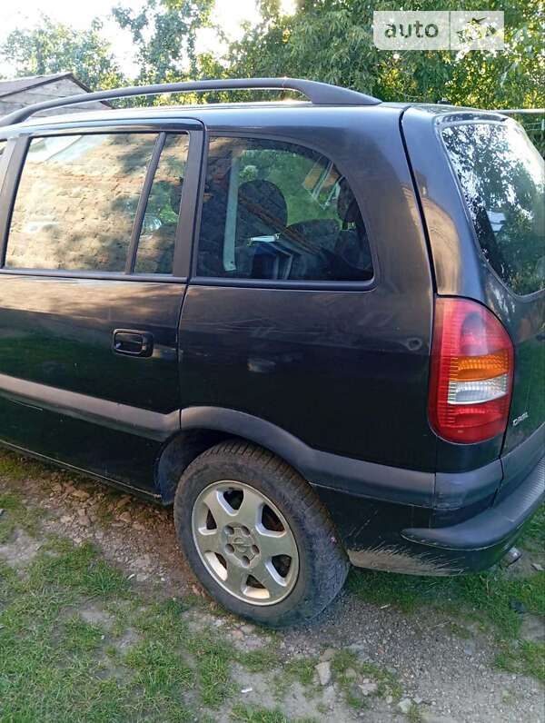 Минивэн Opel Zafira 2000 в Старом Самборе