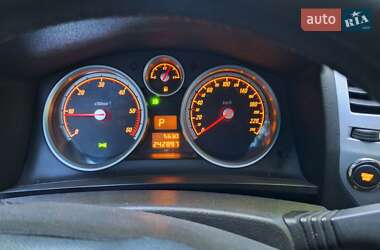 Минивэн Opel Zafira 2008 в 