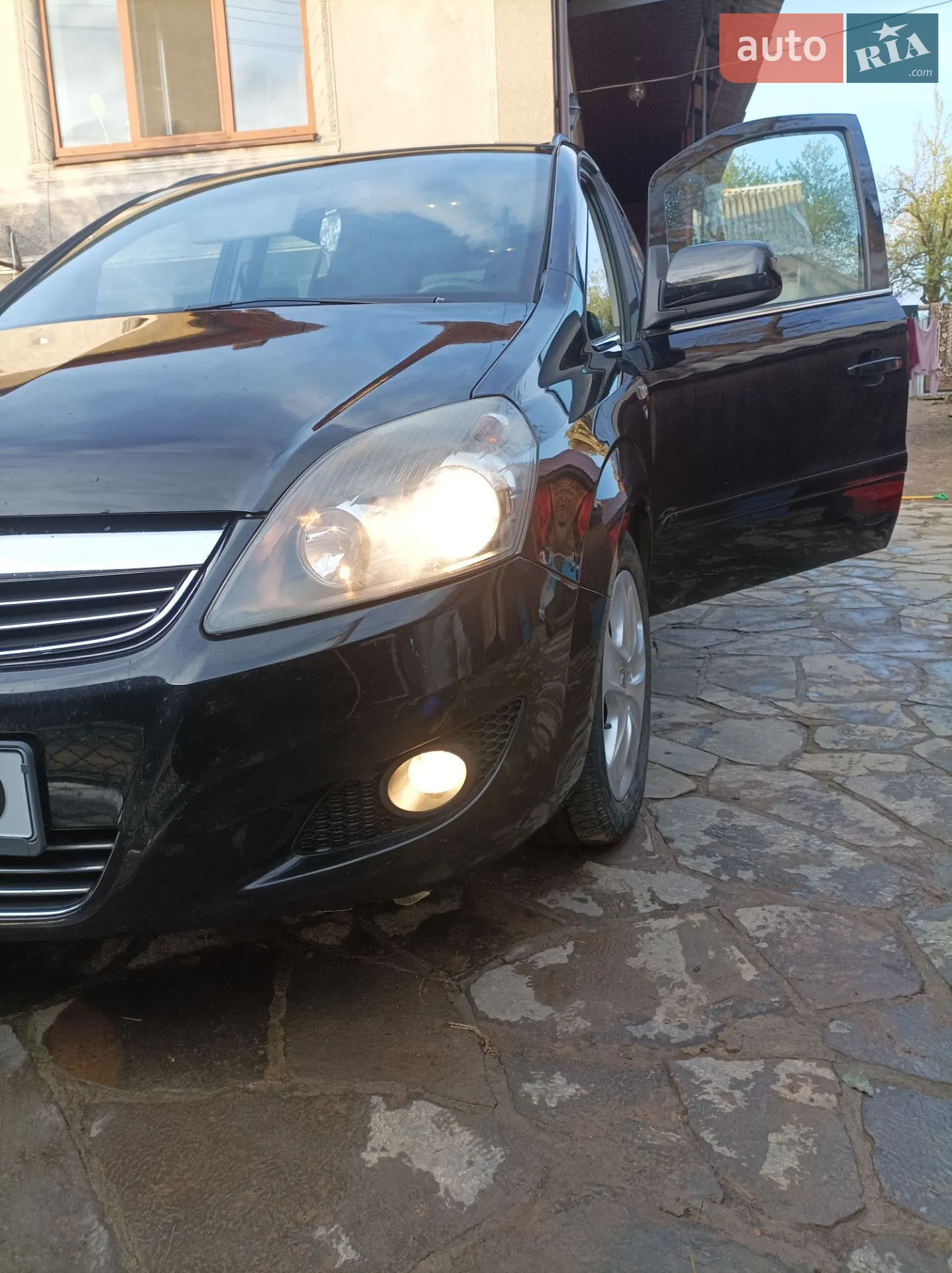 2010 Opel Zafira - мініатюра 2