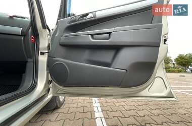 Минивэн Opel Zafira 2007 в 