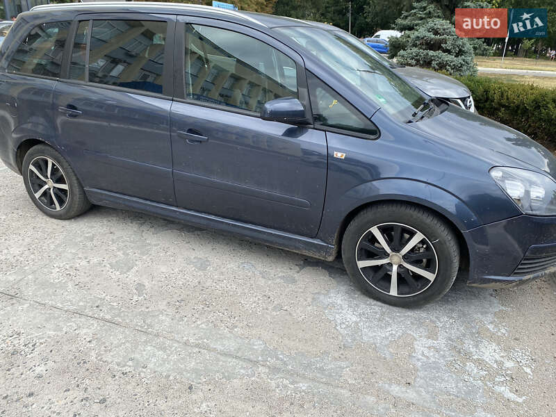 Мінівен Opel Zafira 2007 в Вознесенську