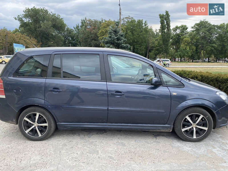 Мінівен Opel Zafira 2007 в Вознесенську