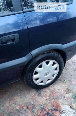 Мінівен Opel Zafira 2001 в Сумах