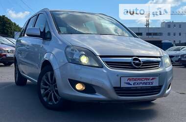 Минивэн Opel Zafira 2010 в Киеве