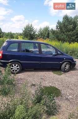 Минивэн Opel Zafira 2004 в Киеве