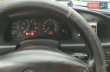 Минивэн Opel Zafira 2004 в 