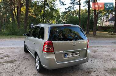 Минивэн Opel Zafira 2008 в 