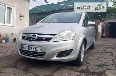 Минивэн Opel Zafira 2008 в Ивано-Франковске