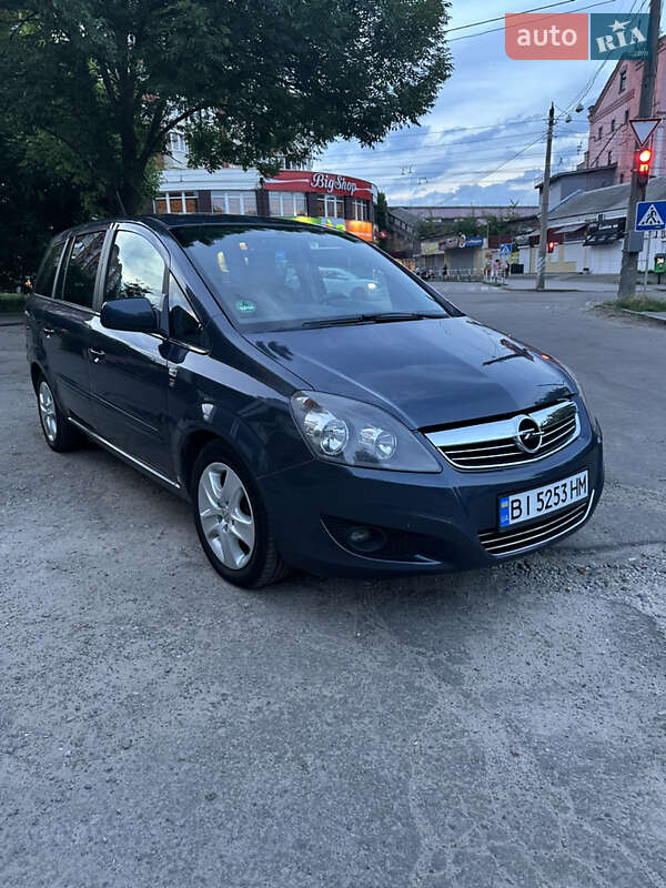 Opel Zafira 2010
