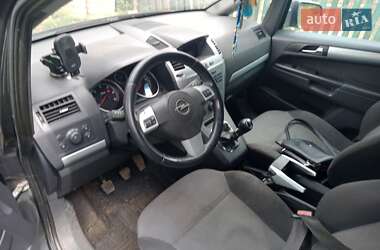 Минивэн Opel Zafira 2009 в 