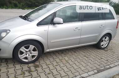 Минивэн Opel Zafira 2012 в Днепре