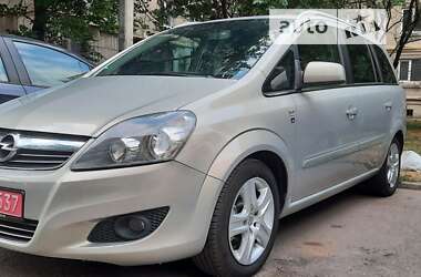 Мінівен Opel Zafira 2010 в Харкові