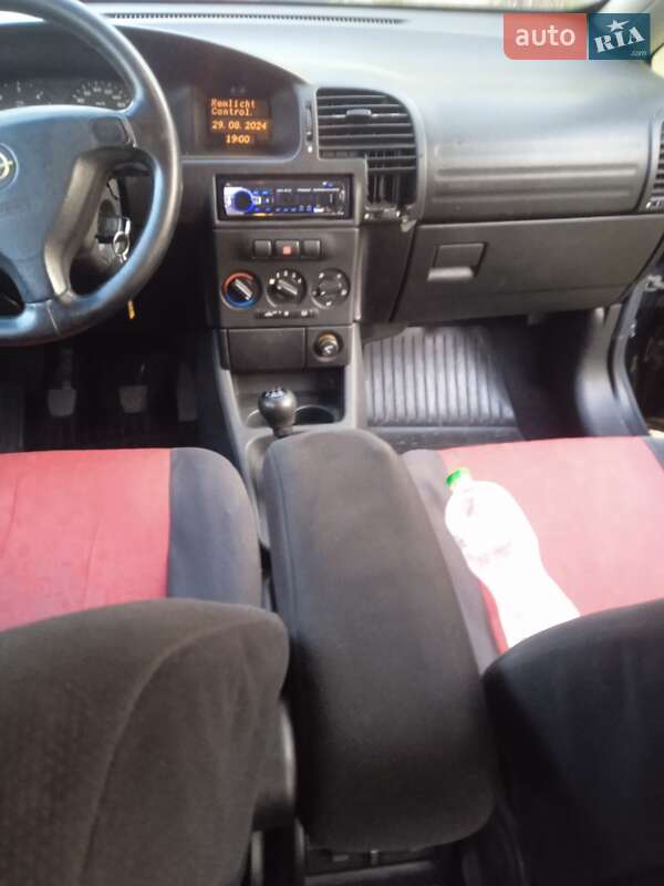 Минивэн Opel Zafira 2002 в Иванкове фото 11 Минивэн Opel Zafira 2002 в Иванкове