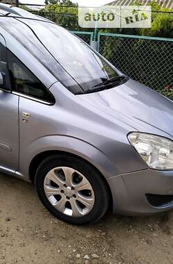 Минивэн Opel Zafira 2010 в Одессе