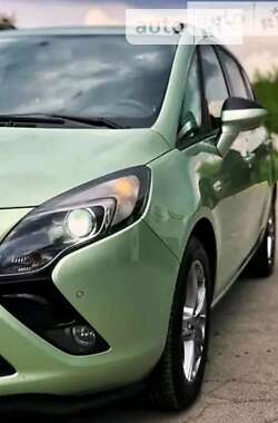 Мікровен Opel Zafira 2012 в Надвірній