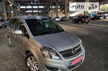 Минивэн Opel Zafira 2011 в Луцке