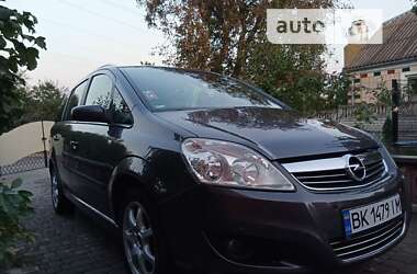 Минивэн Opel Zafira 2008 в Ровно