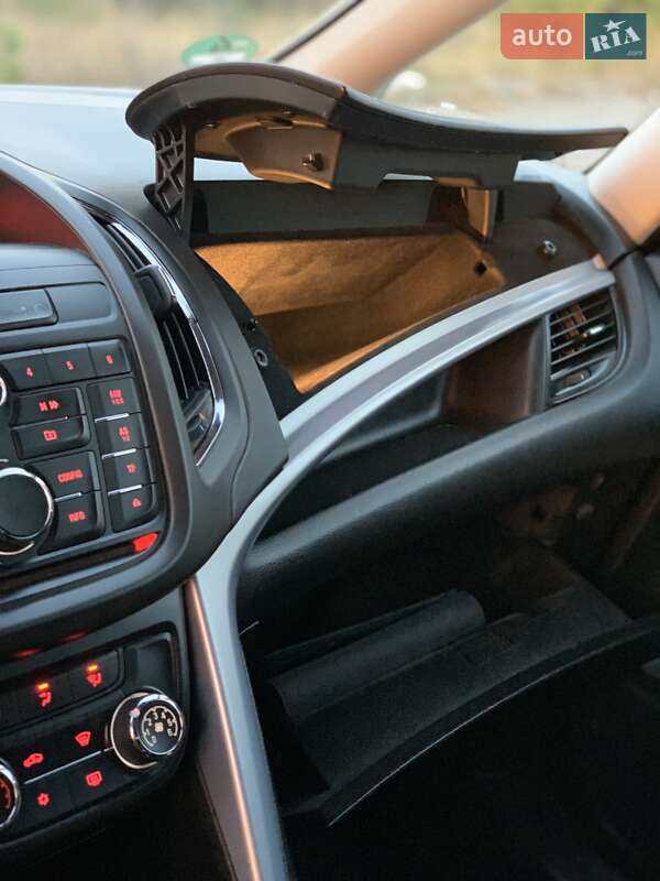 Минивэн Opel Zafira 2014 в Днепре
