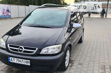 Минивэн Opel Zafira 2003 в Снятине