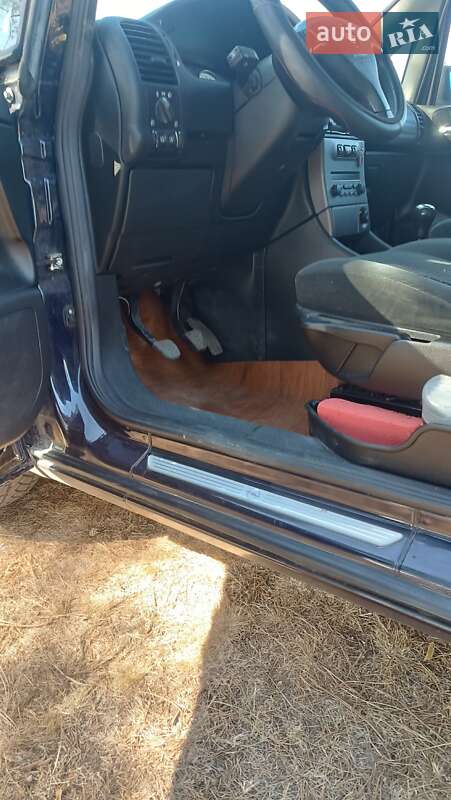 Минивэн Opel Zafira 2003 в Могилев-Подольске фото 13 Минивэн Opel Zafira 2003 в Могилев-Подольске