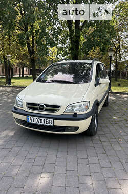 Минивэн Opel Zafira 2003 в Калуше