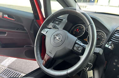 Минивэн Opel Zafira 2011 в Днепре