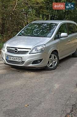 Минивэн Opel Zafira 2011 в Житомире