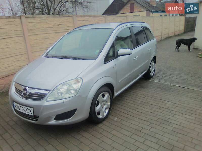 Мінівен Opel Zafira 2008 в Житомирі
