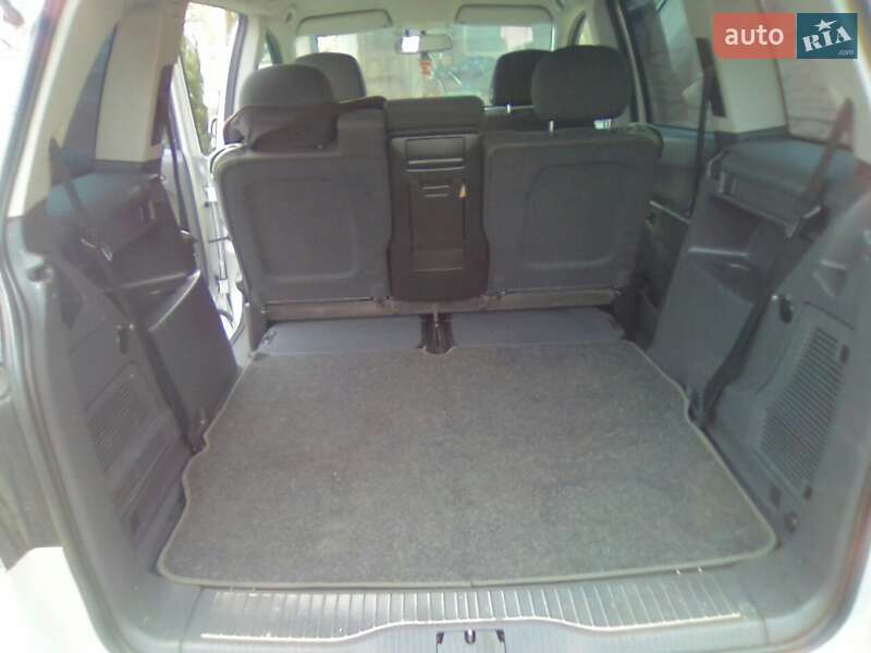 Мінівен Opel Zafira 2008 в Житомирі