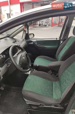 Минивэн Opel Zafira 1999 в 