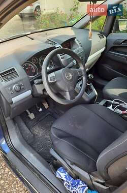 Минивэн Opel Zafira 2006 в 