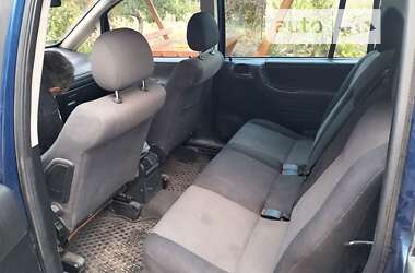 Минивэн Opel Zafira 2003 в 