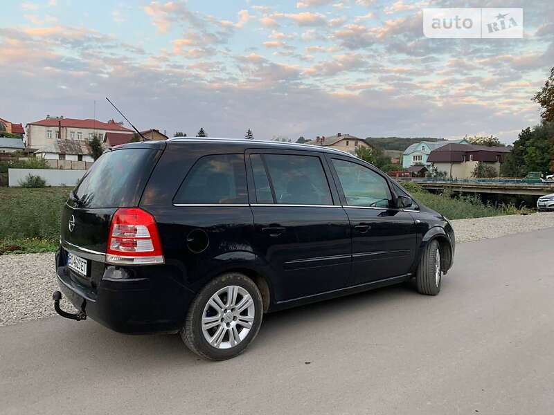 Минивэн Opel Zafira 2009 в Теребовле