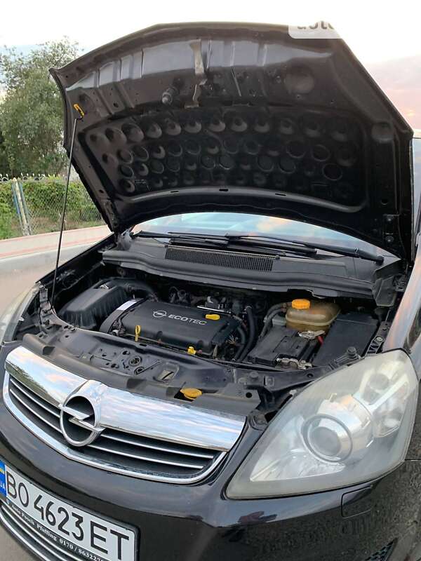 Минивэн Opel Zafira 2009 в Теребовле