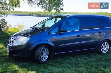 Минивэн Opel Zafira 2008 в 