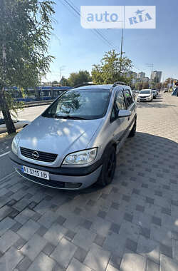 Минивэн Opel Zafira 2000 в Киеве