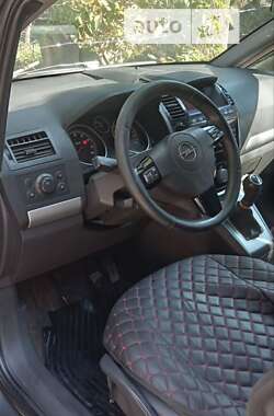 Мінівен Opel Zafira 2010 в Львові