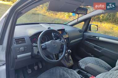 Минивэн Opel Zafira 2012 в 