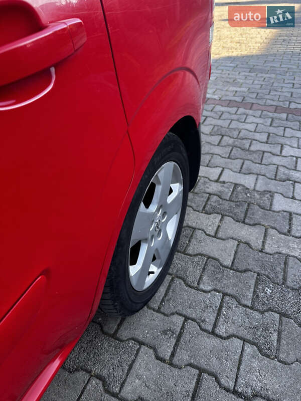 Мінівен Opel Zafira 2010 в Луцьку