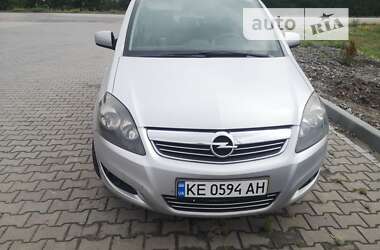 Минивэн Opel Zafira 2012 в Днепре