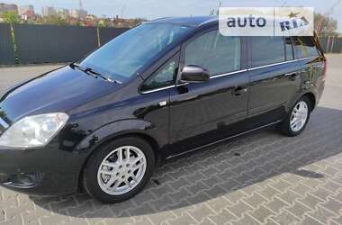 Минивэн Opel Zafira 2010 в Хмельницком