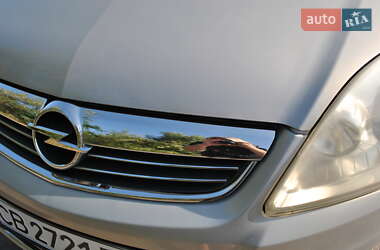 Минивэн Opel Zafira 2008 в 