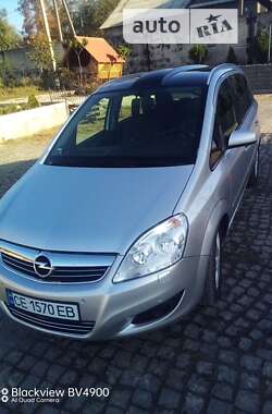 Мінівен Opel Zafira 2008 в Кельменцях