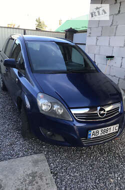 Мінівен Opel Zafira 2010 в Хмільнику