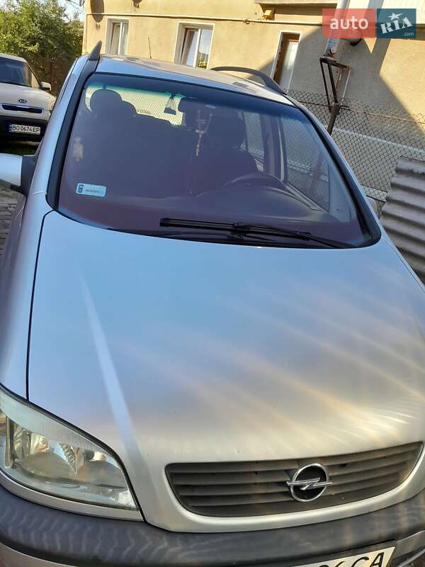 Минивэн Opel Zafira 2002 в Бережанах