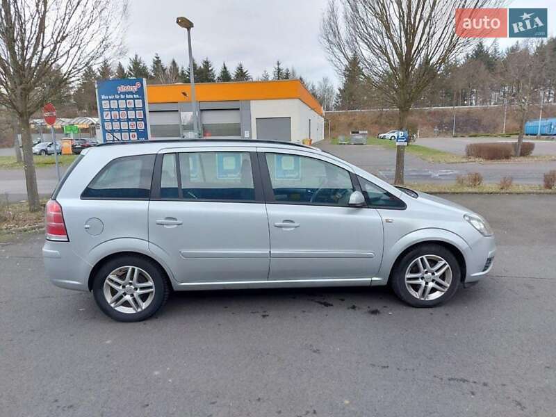 Минивэн Opel Zafira 2007 в Одессе