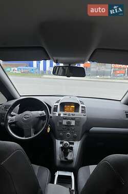 Минивэн Opel Zafira 2007 в Шепетовке